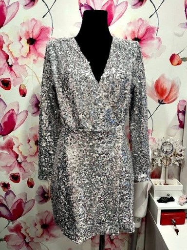 Zdjęcie oferty: h&m sukienka cekinowa srebrna jak nowa hit roz.36