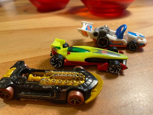 Zdjęcie oferty: zestaw aut Hot Wheels nr 4