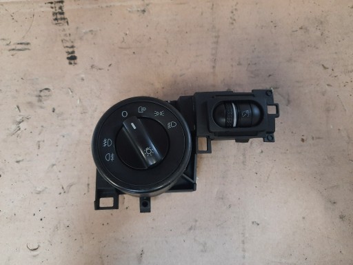 Zdjęcie oferty: Touareg 7L lift Przełącznik włącznik świateł