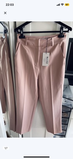 Zdjęcie oferty: NA-KD nowe spodnie s różowe biuro praca garnitur