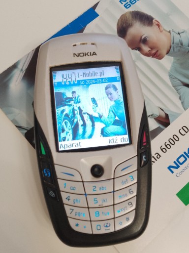 Zdjęcie oferty: Futurystyczna NOKIA 6600 z ładowarką /Bez Simlocka