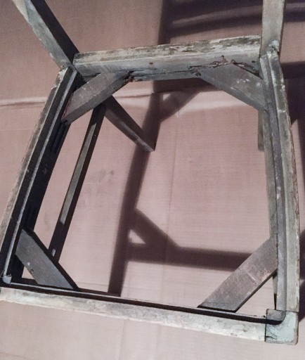 Zdjęcie oferty: stare krzesła drewniane 2 szt. typ 245 B - PRL