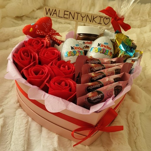 Zdjęcie oferty: Flowerbox sweetbox róże mydlane walentynki 