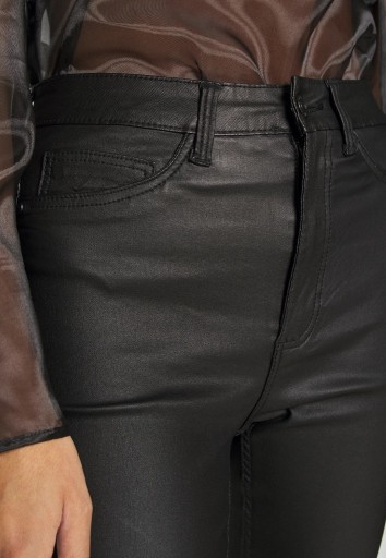Zdjęcie oferty: Spodnie czarne Noisy May Skinny Fit S36 "skórzane"