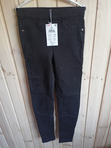 Zdjęcie oferty: Spodnie damskie jeansowe XS