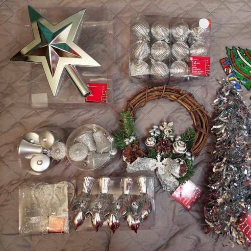 Zdjęcie oferty: zestaw dekoracji świątecznych SREBRNY 57elementów