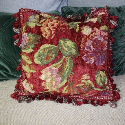 Zdjęcie oferty: Gobelinowa poduszka w kwiaty z frędzlami