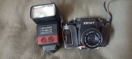 Zdjęcie oferty: Aparat Zenit 122 Lampa Soligor