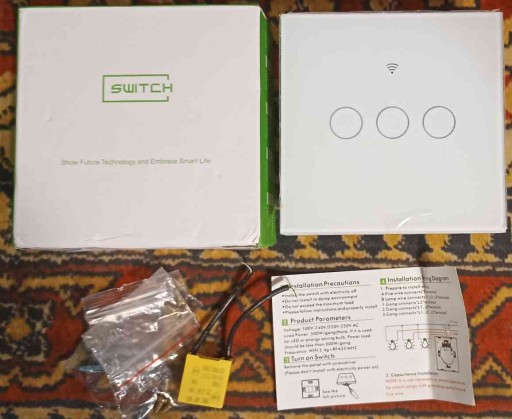 Zdjęcie oferty: 2 włączniki białe trójprzyciskowe tuya.