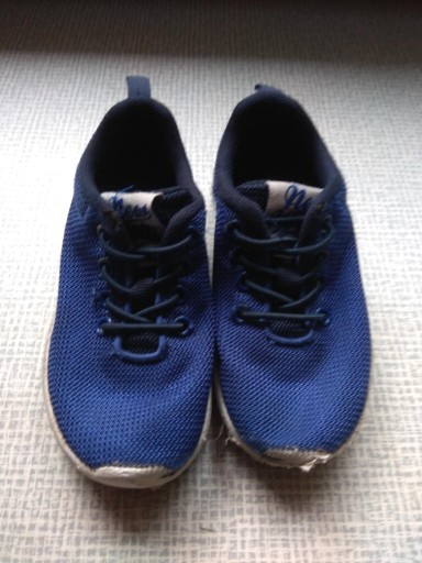 Zdjęcie oferty: Buty sportowe chłopięce H&M niebieskie rozmiar 24