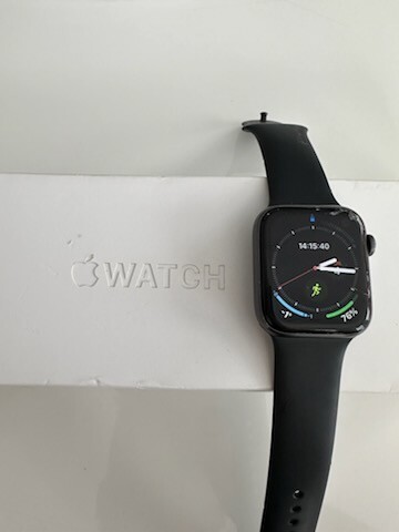 Zdjęcie oferty: Zegarek Apple Watch 4