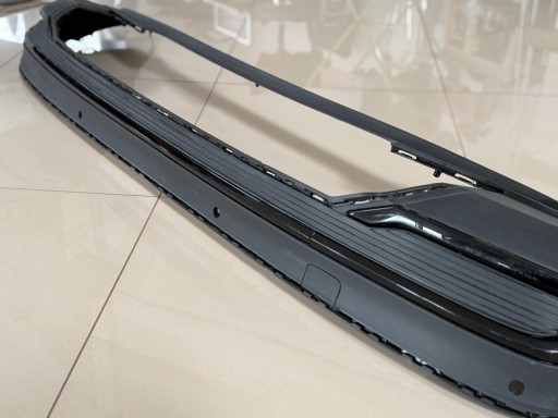 Zdjęcie oferty: Audi Q7 4M Lift spojler zderzak tył 4M0807521J