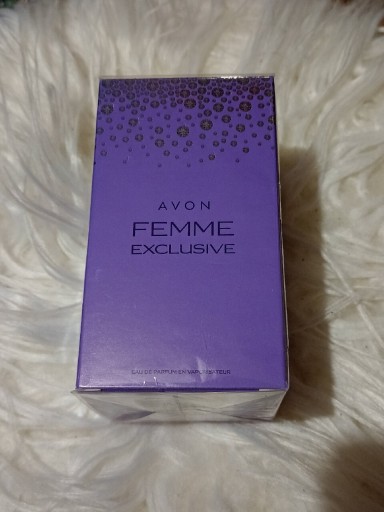 Zdjęcie oferty: AVON FEMME EXCLUSIVE 50 ml woda perfumowana 