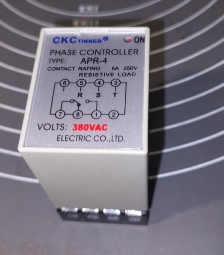 Zdjęcie oferty: APR-4 Kontroler faz-  kolejność i zanik. 3F