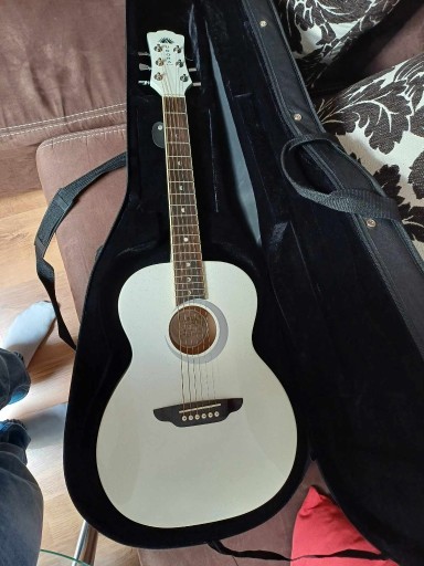 Zdjęcie oferty: Gitara Akustyczna Aurora firmy Luna 3/4 biała