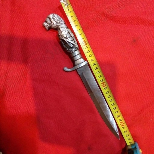 Zdjęcie oferty: 3) Metalowy nóż z metalową rękojeścią 