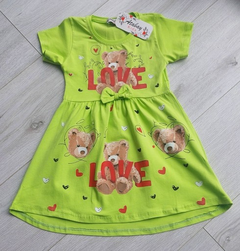 Zdjęcie oferty: Sukienka dla dziewczynki LOVE 6-7 lat