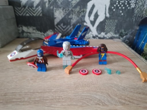 Zdjęcie oferty: LEGO Marvel 76076 "Odrzutowiec Kapitana Ameryki"