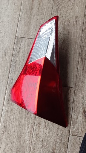 Zdjęcie oferty: Lampa tylna w klapę Toyota RAV4 2013-15