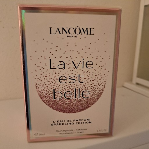 Zdjęcie oferty: La Vie Est Belle Eau de Parfum Collector