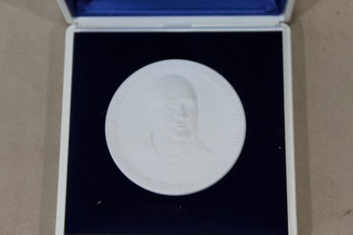 Zdjęcie oferty: MEISSEN ORYGINALNY ZABYTKOWY MEDAL KOLEKCJONERSKI