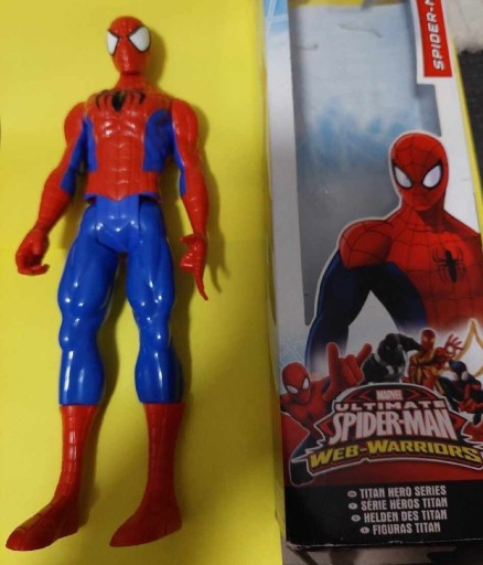 Zdjęcie oferty: Figurka Spider-Man Marvel 30cm Titan Hero Series 