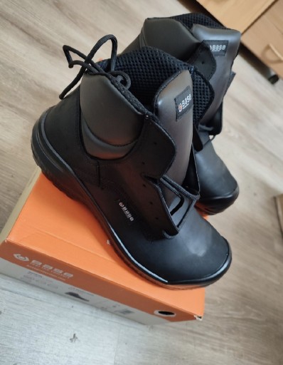 Zdjęcie oferty: Buty robocze Base nr 48 nowe 