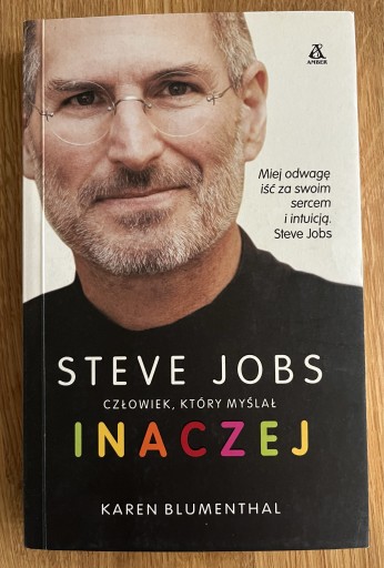 Zdjęcie oferty: Steve Jobs - Człowiek, który myślał inaczej