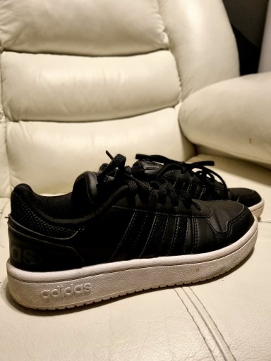 Zdjęcie oferty: Buty Adidas 38 stan bardzo dobry (dla dziecka)