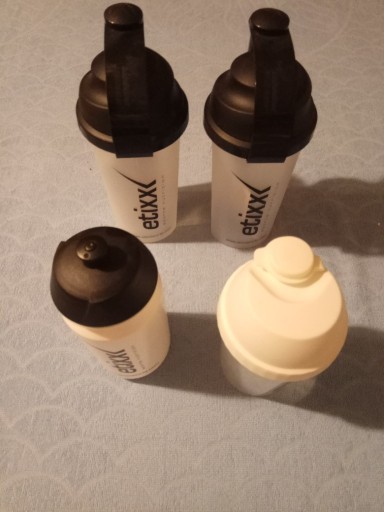 Zdjęcie oferty: 2x Shaker 700 ml i 1x Bidon firmy Etixx