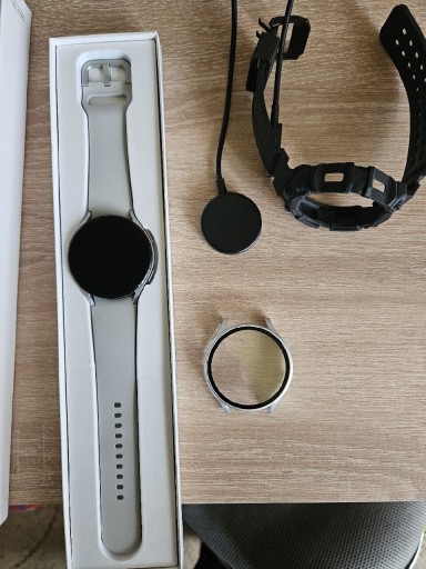 Zdjęcie oferty: Samsung galaxy watch 4 LTE