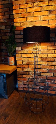 Zdjęcie oferty: Lampa gitara klasyczna prezent industrial metalowa