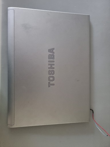 Zdjęcie oferty: klapa matrycy Toshiba Tecra R10 -10W