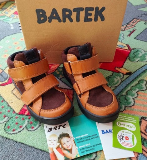 Zdjęcie oferty: Sneakers BARTEK 24414-020 trzewiki 17,5cm r. 28