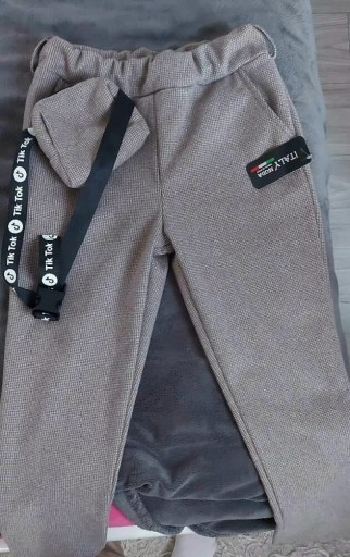 Zdjęcie oferty: Spodnie  z torebka lekko ocieplane