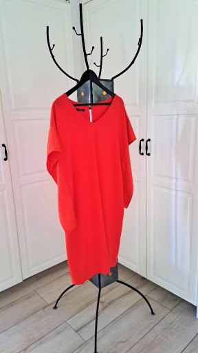Zdjęcie oferty: Sukienka koktajlowa czerwona 42