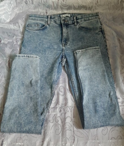 Zdjęcie oferty: Jeansy damskie Roz M