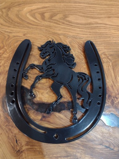 Zdjęcie oferty: Metalowa podkowa z koniem