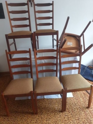Zdjęcie oferty: Krzesła dębowe PRL