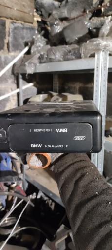 Zdjęcie oferty: Zmieniarka CD BMW E38 