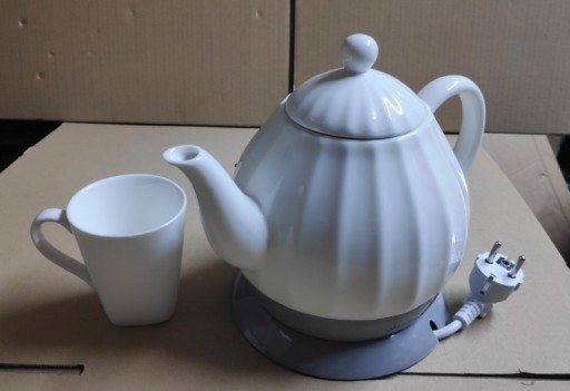 Zdjęcie oferty: Czajnik ceramiczny 1,2L 1200W +kubek porcelana