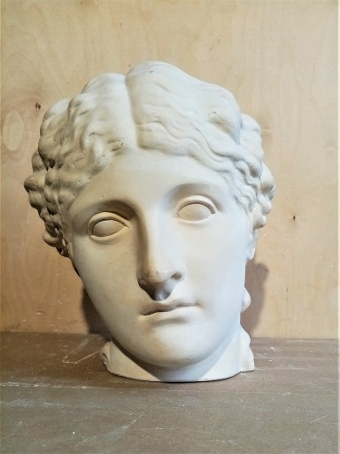 Zdjęcie oferty: Rzeźba głowa kobiety, stylizowana na antyczną 1