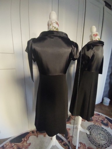 Zdjęcie oferty: Sukienka czarna krótki rękaw firma Pretty Girl 