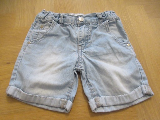 Zdjęcie oferty: RESERVED spodenki krótkie jeans 104