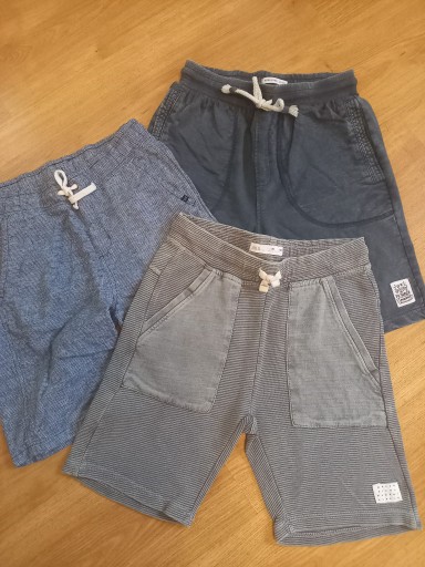 Zdjęcie oferty: 3 pary spodenek: ZARA, RESERVED, H&M. 10-11 lat