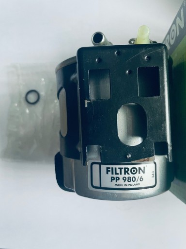 Zdjęcie oferty: Filtr paliwa FILTRON PP 980/6