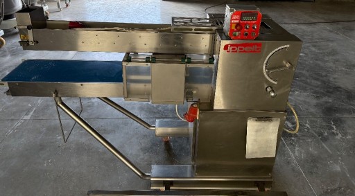 Zdjęcie oferty: Dzielarka linia do bułek kwadratowych Lippelt