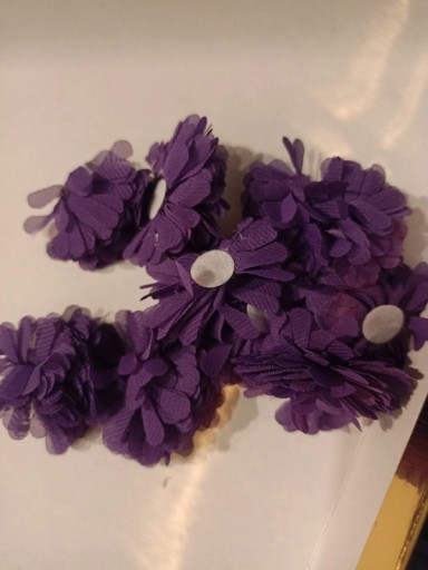 Zdjęcie oferty: Kwiatki aplikacje liliowe 10 szt. 30 mm