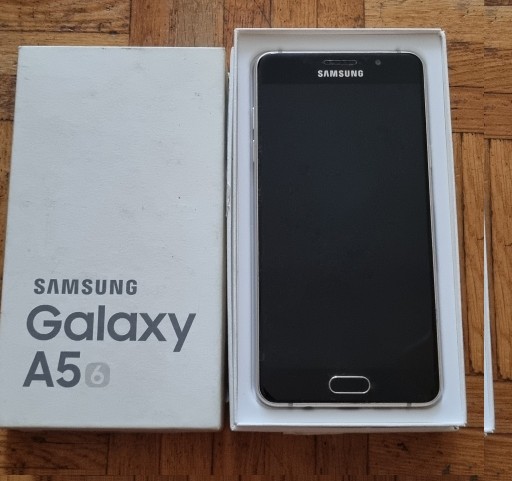 Zdjęcie oferty: Smartfon Samsung Galaxy A5 2 GB / 16 GB czarny