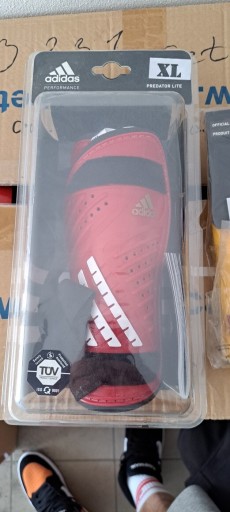 Zdjęcie oferty: Ochraniacze adidas predator getry żólte 